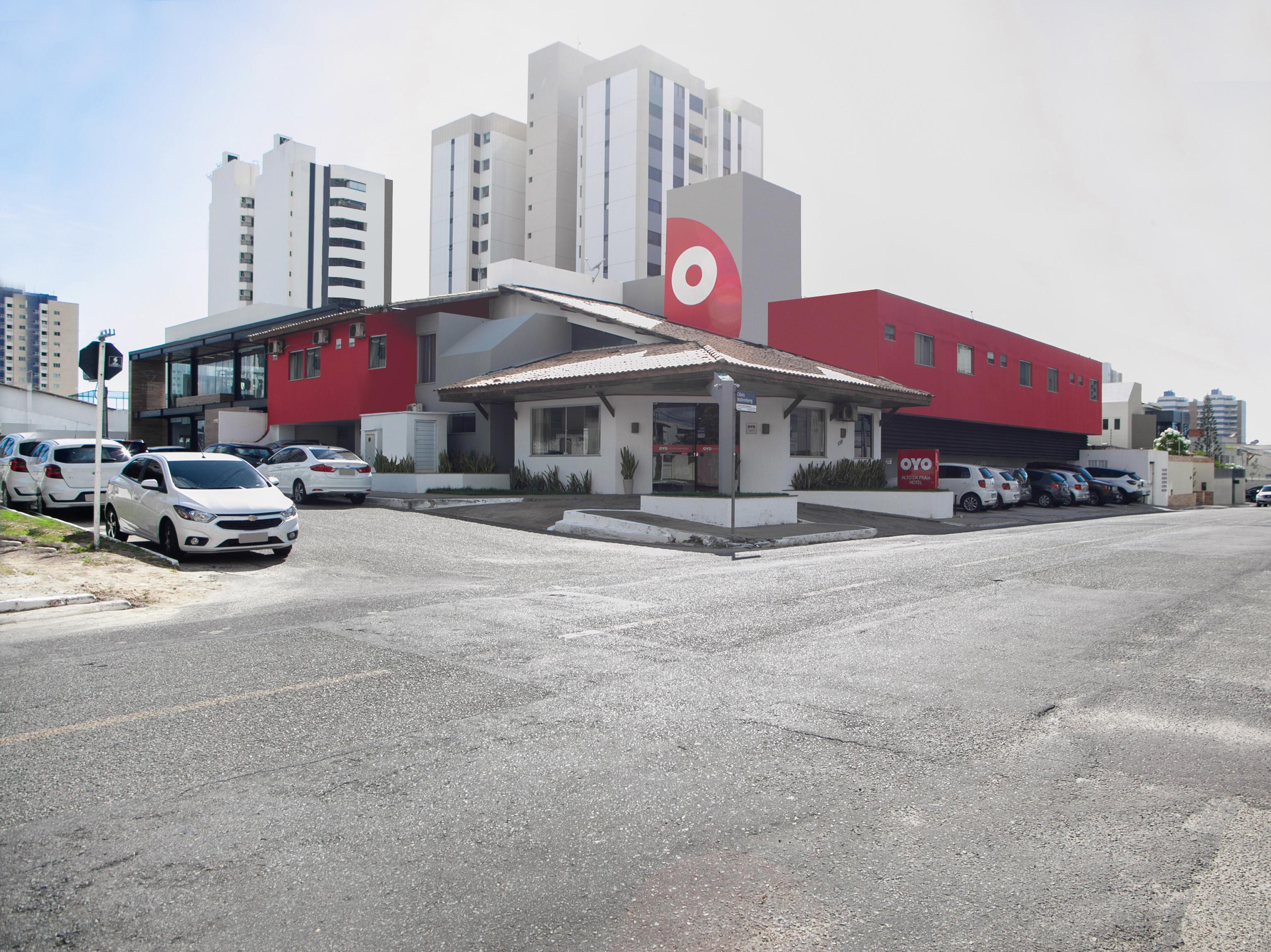 Hotel Oyo Alto Da Hotel, 4*